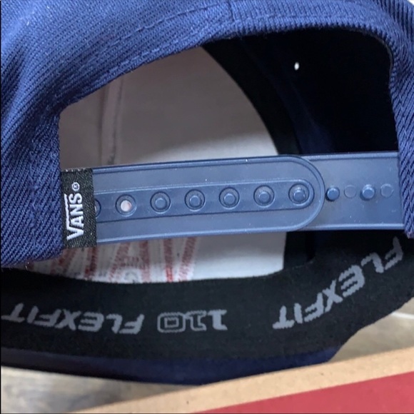 ❤️❤️NWT VANS SVD University Blue W/Red Letters - Picture 5 of 5